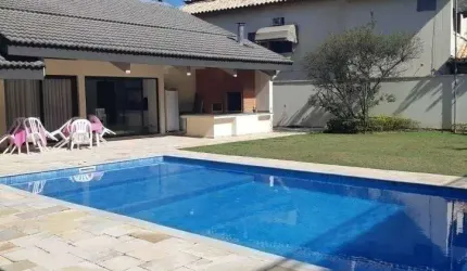 Casa Ampla e Iluminada - Próxima à Portaria do Residencial