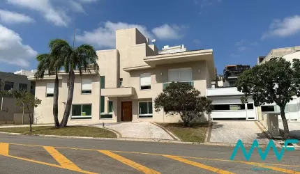 Casa Ampla no Genesis 2 - Ao lado do Clube do Condomínio!