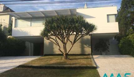 CASA CLÁSSICA E MODERNA COM 1.000 MT² - TAMBORÉ 3