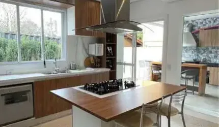 Casa Alphaville 4 Reformada - R$2.990.000,00!!