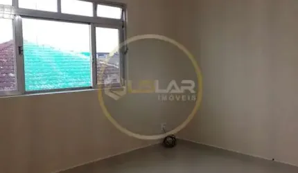 Apartamento de 2 dorms com armários embutidos no catiapoã