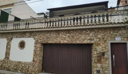 Casa - 5 Quarto(s) em Jardim Guanabara