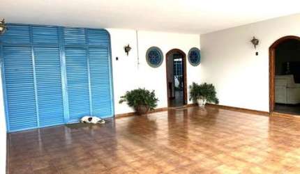 Casa com 3 quartos para alugar na Rua Comendador Joaquim Alves, Jundiaí, Anápolis, 300 m2 por R$ 6.000
