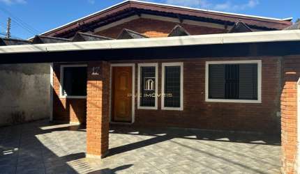 Casa Ampla com Edícula – Ideal para Moradia ou Investimento!