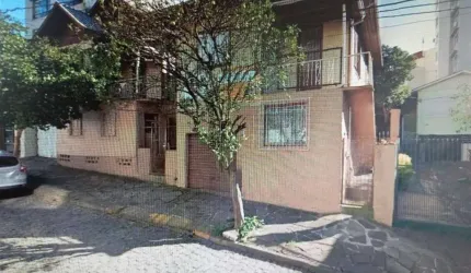 Terreno à venda no Exposição, Caxias do Sul  por R$ 2.400.000