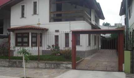 Casa com 4 quartos à venda na Bela Vista, Caxias do Sul , 230 m2 por R$ 750.000