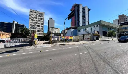 Terreno à venda no Centro, Caxias do Sul  por R$ 6.360.000