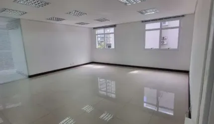 Ponto comercial à venda no Exposição, Caxias do Sul , 60 m2 por R$ 402.000