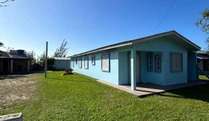 Casa com 6 quartos à venda no Centro, Arroio do Sal , 178 m2 por R$ 640.000