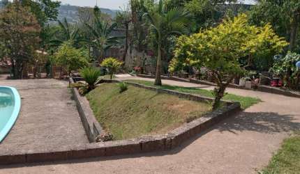 Bela chácara à venda com 1.195m² e piscina em Jarinu - SP