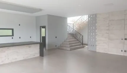 Maravilhosa casa com 3 suítes no Condomínio Villa Real em Bragança Paulista