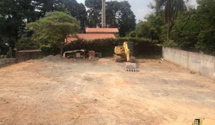 Terreno Comercial de 1.200m² em Cotia-SP, Bairro Parque Rizzo: Venda ou Locação Disponível!