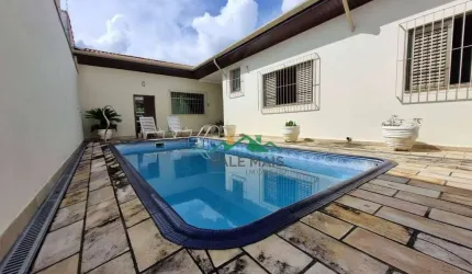 Casa com 4 dormitórios à venda, 368 m² por R$ 2.400.000,00 - Vila Paraíba - Guaratinguetá/SP