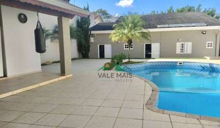 Casa com 3 dormitórios, 340 m² - venda por R$ 1.800.000,00 ou aluguel por R$ 8.000,00/mês - Portal das Colinas - Guaratinguetá/SP