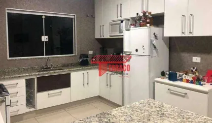Sobrado com 3 dormitórios à venda, 190 m² por R$ 872.340,57 - Vila Tibiriçá - Santo André/SP