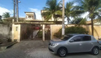 Linda Casa em Cond. Residencial com Piscina
 