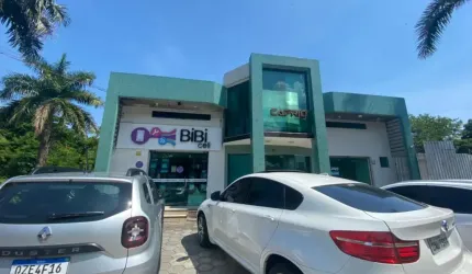 ALUGA-SE PREDIO COMERCIAL COM 3 ANDARES NA AV. THEOMARIO PINTO