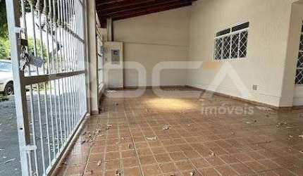Casa à venda com 2 dormitórios no bairro Jardim Paulista, em Ribeirão Preto.