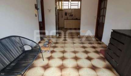 Casa Padrão à venda em Sumarezinho, Ribeirão Preto: 3 dormitórios, suíte e 2 garagens!
