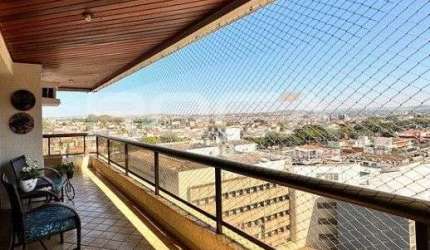 Apartamento à venda com 3 dormitórios no Centro de Ribeirão Preto.