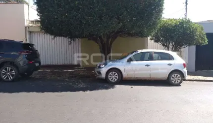 Casa à venda na Vila Seixas em Ribeirão Preto - 3 dormitórios e 2 garagens