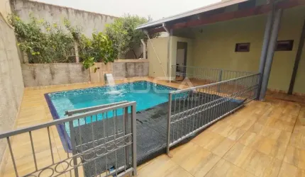 Casa à venda com 2 dormitórios no bairro Candido Portinari em Ribeirão Preto!