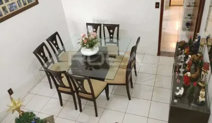 Sobrado à Venda em Sumarezinho, Ribeirão Preto - 3 Dormitórios