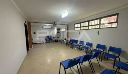 Casa à venda com 4 dormitórios no bairro Campos Elíseos, em Ribeirão Preto.