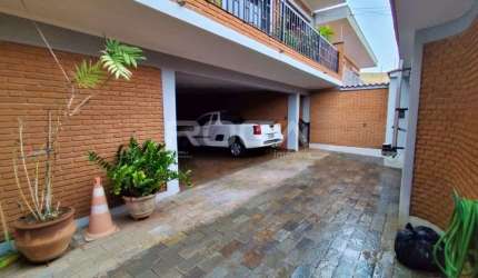Casa à venda no bairro Parque dos Bandeirantes em Ribeirão Preto.