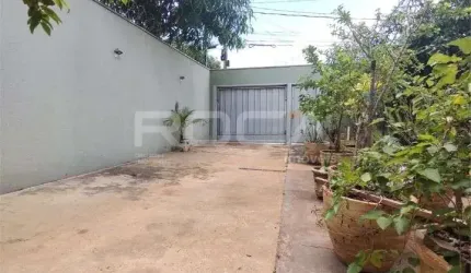 Casa padrão à venda no Jardim Heitor Rigon em Ribeirão Preto
