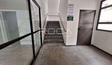 Sala Comercial para Alugar com 32m² de área útil no bairro Vila Tibério - Ribeirão Preto