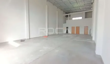 Ótimo Barracão Comercial para Alugar com 178m² de área útil no bairro Jardim Regatas em Ribeirão Preto