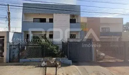 Apartamento à venda com 3 dormitórios no bairro Jardim Irajá em Ribeirão Preto.