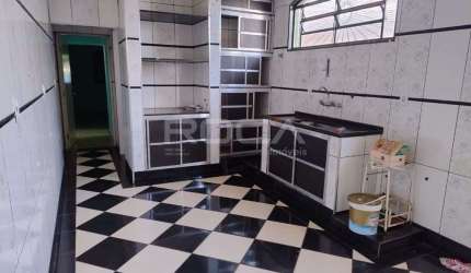 Casa à Venda de 2 dormitórios na Vila Virgínia em Ribeirão Preto