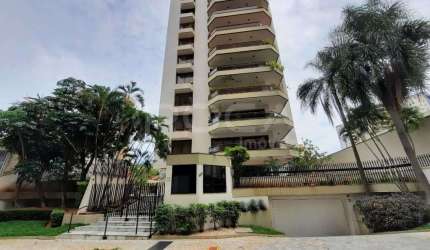 Apartamento à venda com 4 dormitórios no Centro de Ribeirão Preto.