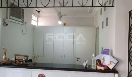 Ponto comercial para venda e locação com 5 salas no Centro de Ribeirão Preto.