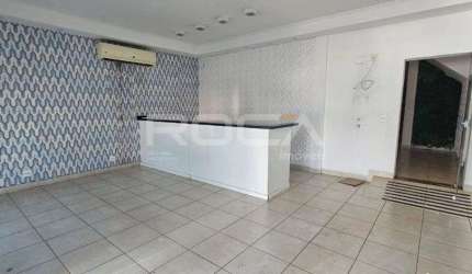 Prédio comercial para venda e locação com 320m² no bairro Vila Seixas, em Ribeirão Preto.