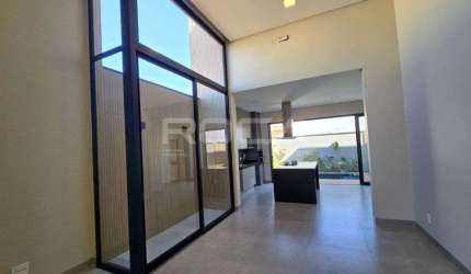 Casa térrea para alugar com 3 quartos, sendo 3 suítes no Portal da Mata, em Ribeirão Preto.