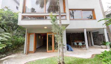 Casa com 4 quartos à venda na Itajaçu, 28, Pacaembu, São Paulo por R$ 4.499.000