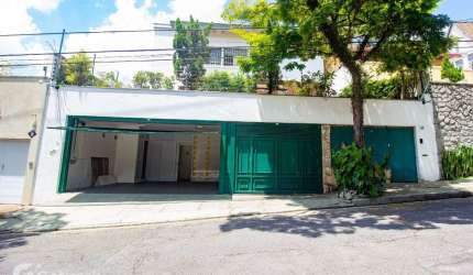 Casa com 4 quartos à venda na Ferdinando Laboriau, 59, Pacaembu, São Paulo por R$ 2.990.000