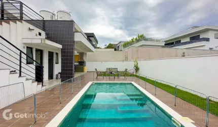 Casa em condomínio fechado com 3 quartos à venda na Aurora, 99, Cidade Tamboré, Santana de Parnaíba por R$ 3.400.000