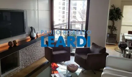 Apartamento à venda na Rua Coronel Melo de Oliveira, 58, Perdizes, São Paulo por R$ 1.750.000