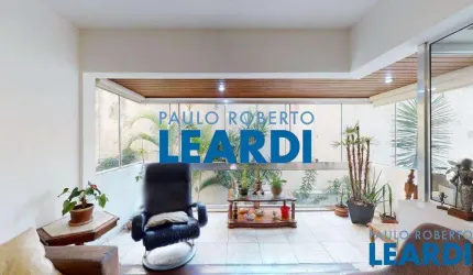 Apartamento à venda na Rua João Moura, 860, Pinheiros, São Paulo por R$ 1.257.000