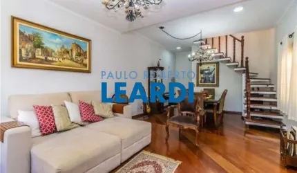 Casa à venda na Rua Vigário João Álvares, 126, Cambuci, São Paulo por R$ 850.000