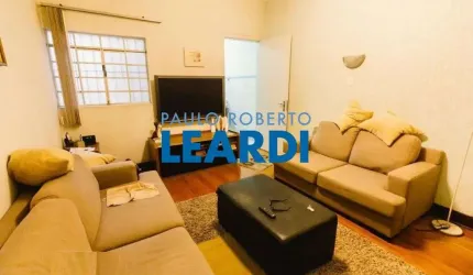 Casa à venda na Rua Dom João V, 342, Lapa, São Paulo por R$ 870.000