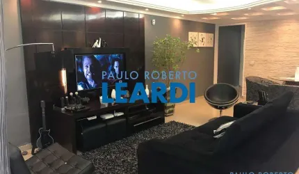 Casa à venda na Rua José Modesto de Godói, 141, Saúde, São Paulo por R$ 650.000