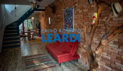 Casa à venda na Rua Barão do Bananal, 1399, Pompéia, São Paulo por R$ 1.600.000