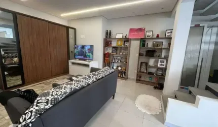 Casa com 3 quartos à venda na Rua Votupoca, 138, Vila Ipojuca, São Paulo por R$ 1.390.000