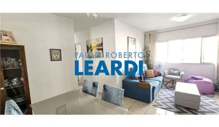 Apartamento à venda na Rua Barão da Passagem, 1331, Alto da Lapa, São Paulo por R$ 890.000
