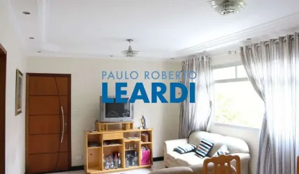Apartamento à venda na Rua Monte Alegre, 73, Perdizes, São Paulo por R$ 950.000